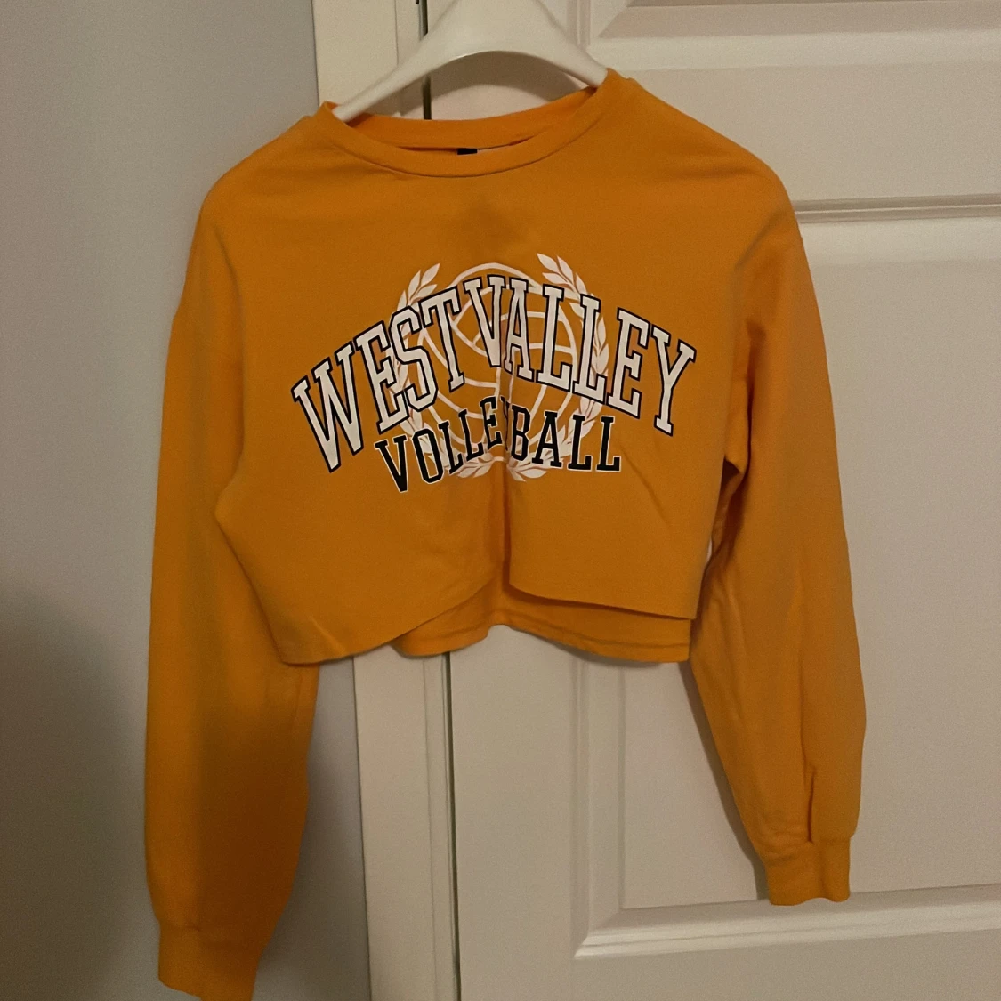 Tröja i storlek XS - 90