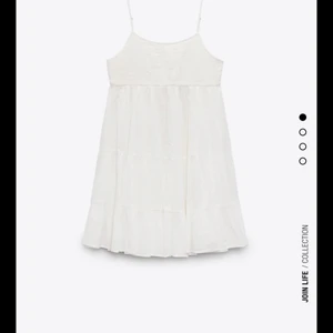 Söker - Söker denna vita klänningen frn zara i xs eller s