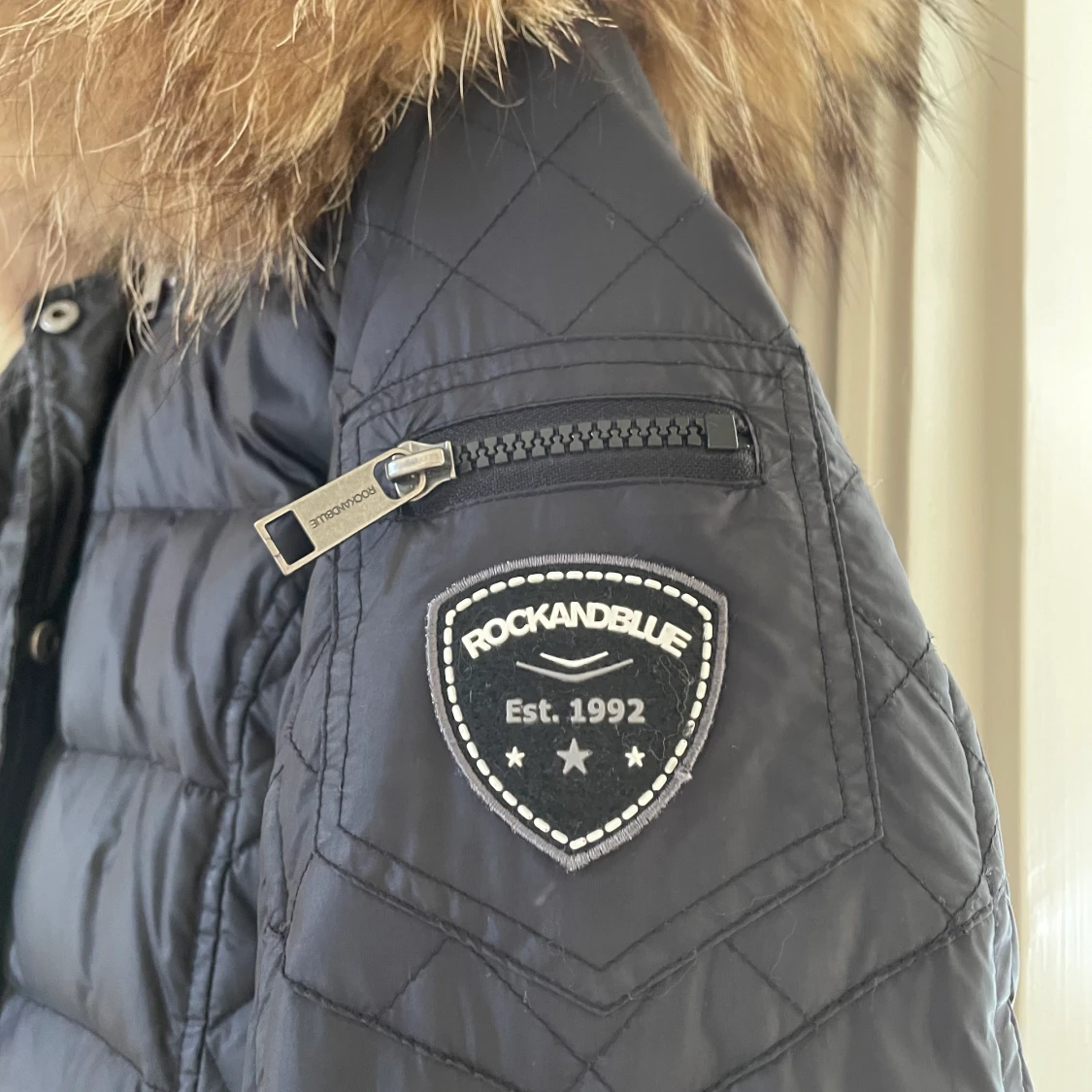 Rock and blue jacka - 91