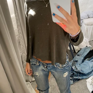 Grön tröja - Jättefin army-grön tröja från hope! Superskön❤️