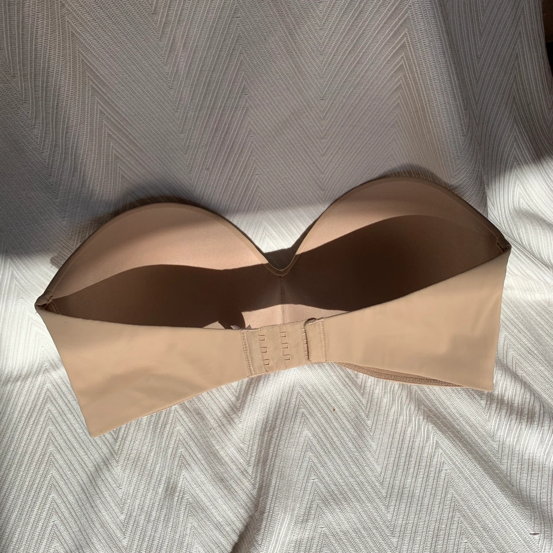 Axelbandslös BH i beige - 90