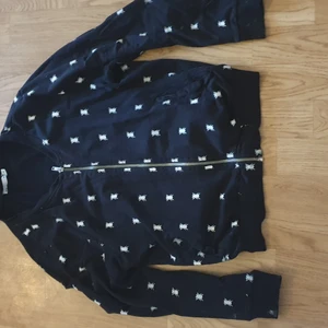 Kofta  - Söt kofta med små skalbaggar på .