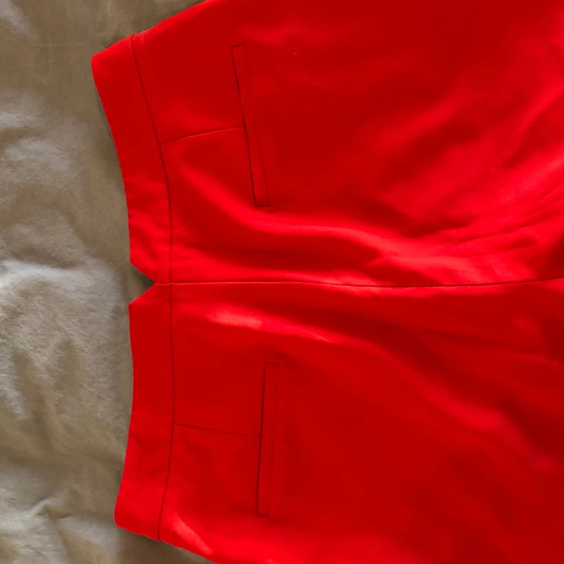 Utsvängda kostymbyxor - 91