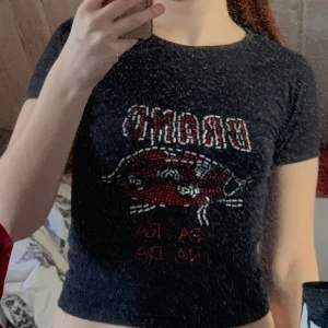 söt tshirt  - Är storlek M men sitter som en S 