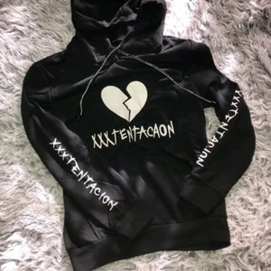 helt oanvänd, str S - jätte fin svart hoodie 