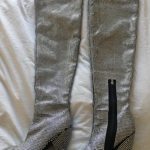 Knee High Diamond shoes  - Använt 3 gånger storlek 37 väldigt bekväma
