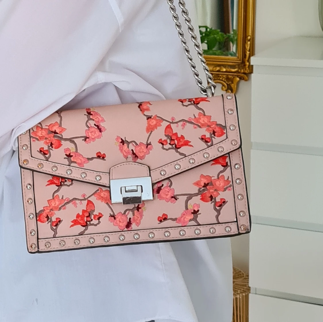 Handväska från mango - 90