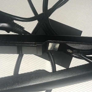 G.A.M.A plattång  - Kvalité plattång i nyskick med keramikplattor. Håret blir: -Glansigt - Tar bort friss  - Håller håret platt flera dagar.