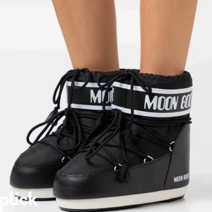 Moon boots - Moon boots low från zalando. Storlek 36-38. Säljer pga av att dem inte kommer till användning, dem är precis som nya!💕skriv privat för fler bilder☺️