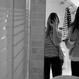 Fin t-shirt från zara❤️‍🔥❤️‍🔥❤️‍🔥 - Sparsamt använd, inga defekter!!😍