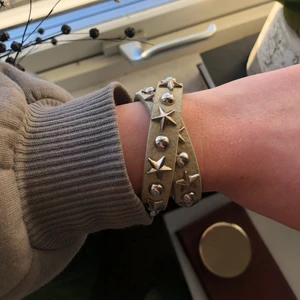Armband - Snyggt nitarmband i nyskick från våga! ⭐️