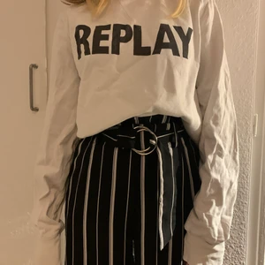 Replay sweatshirt  - Pris + frakt 66kr eller kom och hämta. 