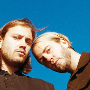 Jung biljetter - Jag säljer två biljetter till Jungs konsert på trädgårn i Göteborg på fredag. Biljetterna skickas på Mail efter betalning.