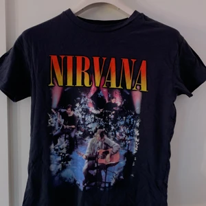 NIRVANA tshirt🔥 - Säljer pga inte min stil! Köpt i Polen🌟