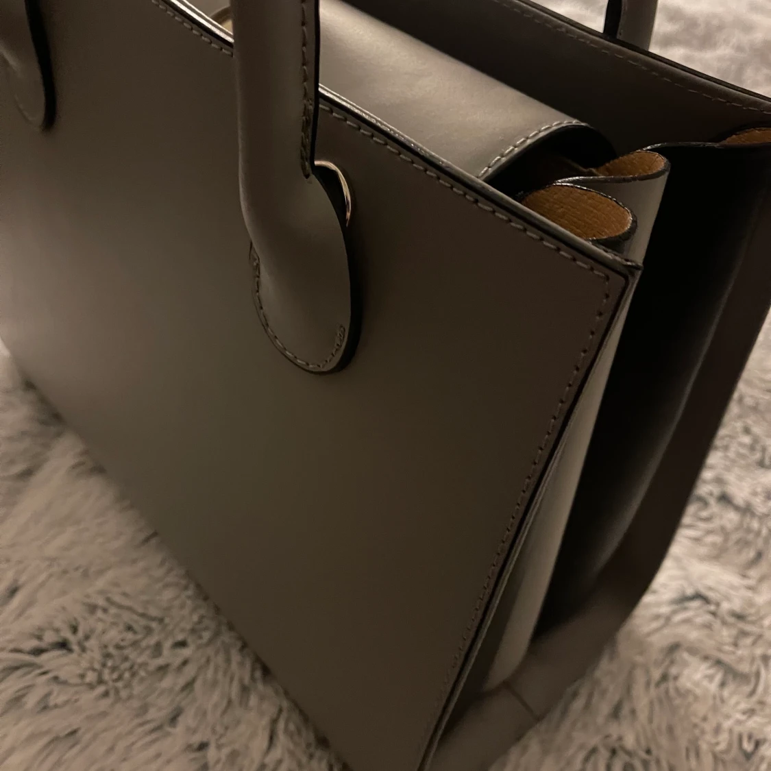 Grå handväska - 90