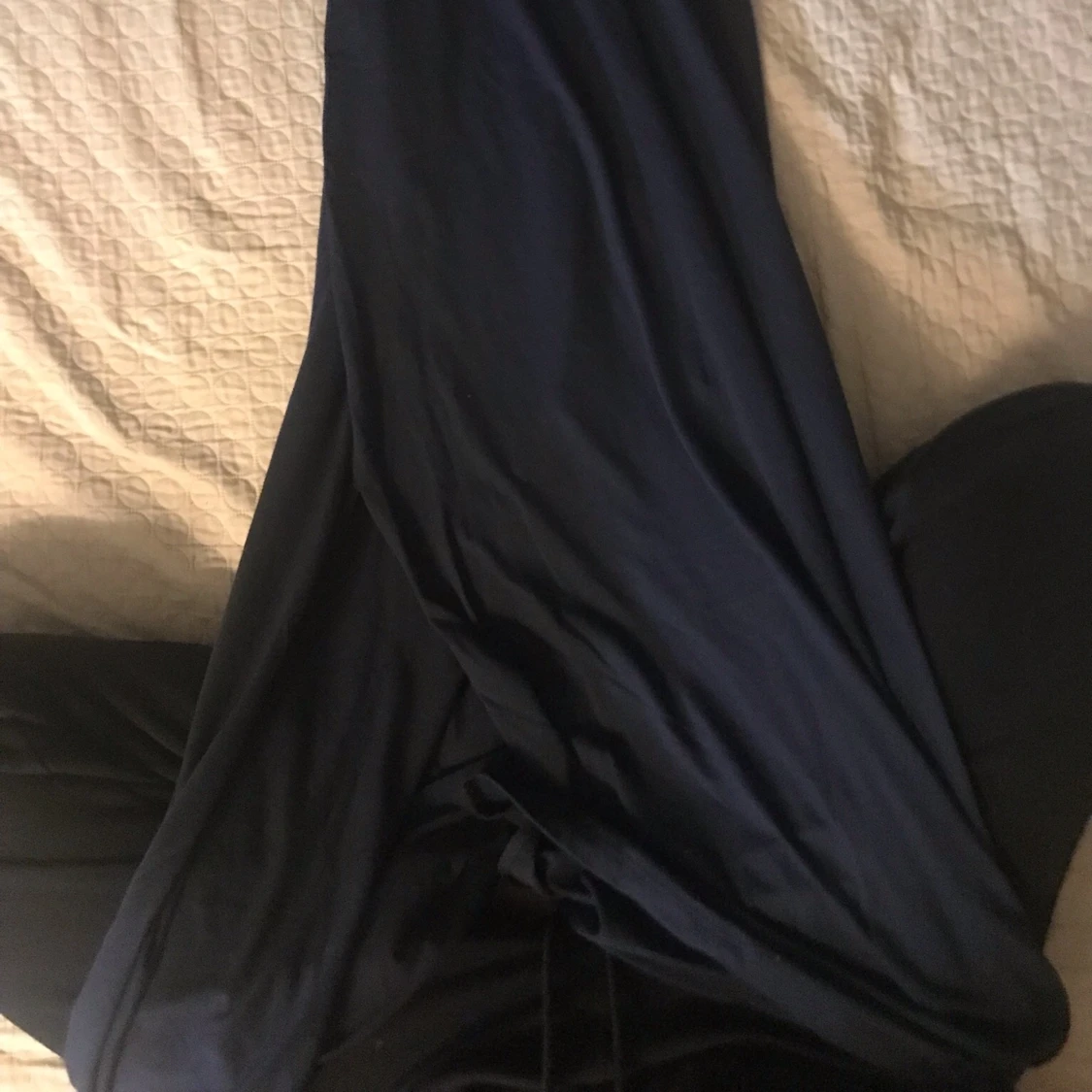 Svart/mörk blå lång klänning. - 91