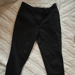 Svart kostymbyxa - Storleks lappen är avklippt men skulle säga att de är som en M.