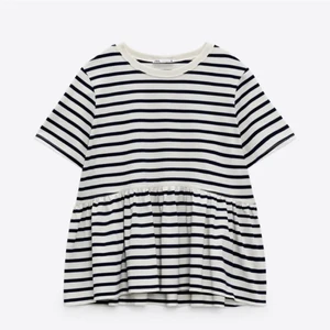 zara tröja - superfin zara tröja som tyvärr inte längre kommer till användning, använd fåtal ggr, hör av er vid intresse eller frågor💕💕