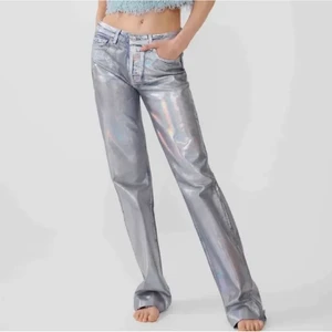 Söker - Söker dessa jeans strl 36-40!!!!💖💖💖hör jätte gärna av er om ni säljer