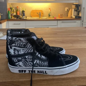 Vans storlek 39 - Helt oanvända vans har endast testat, säljer då de inte kommer till användning💗skriv privat vid intresse 