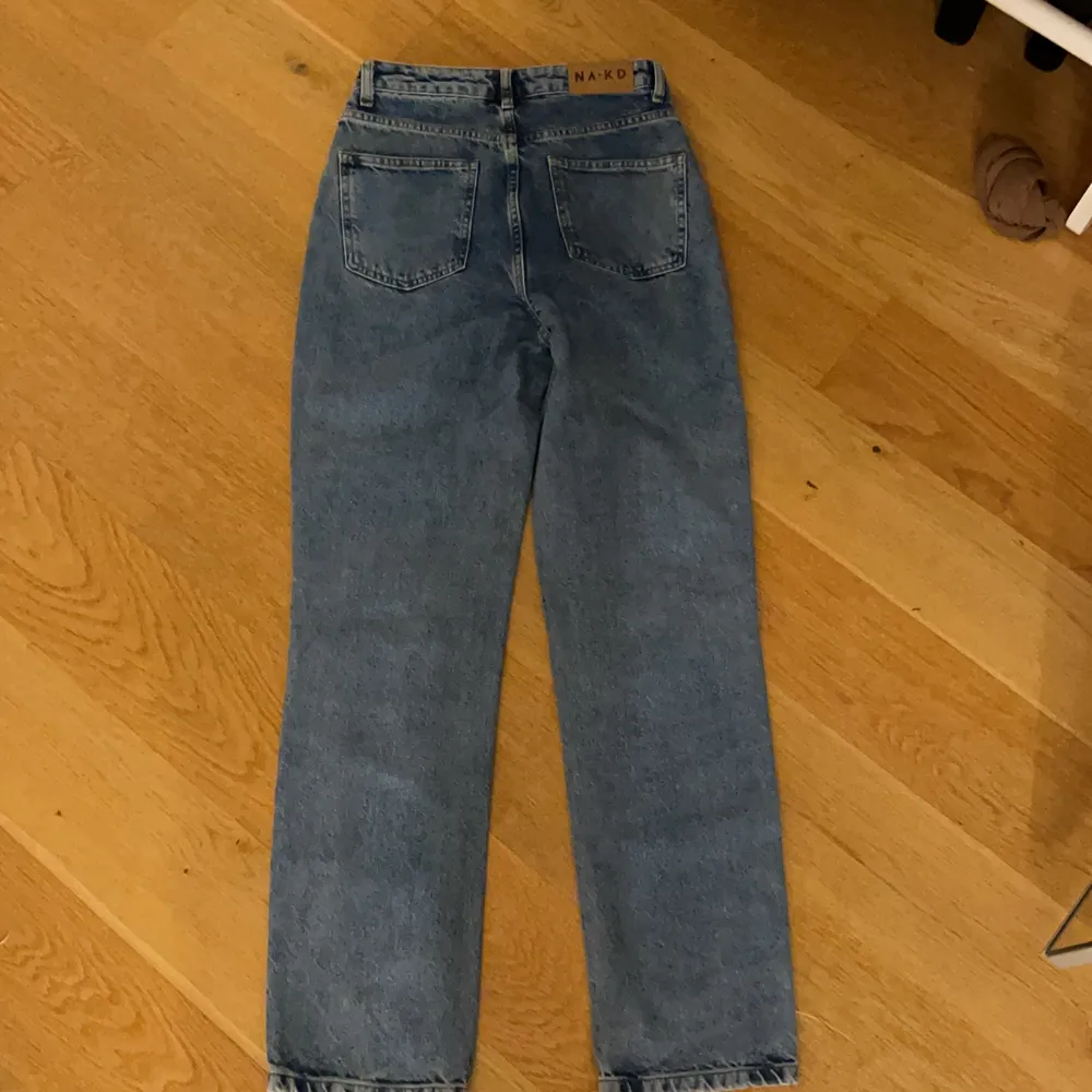 Storlek 34, helt nya . Jeans & Byxor.