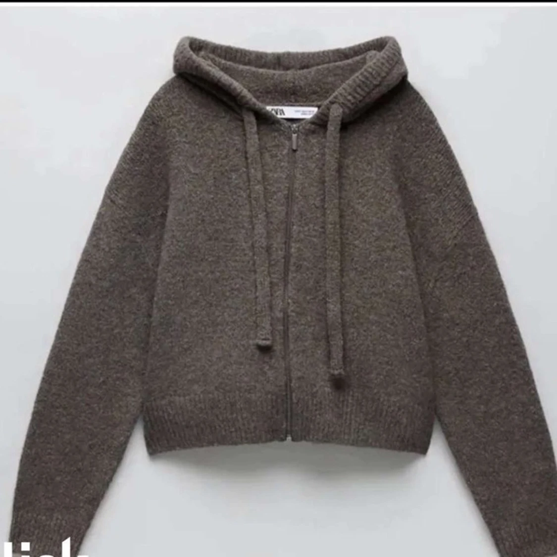Väldigt fin och trendig zip up från zara