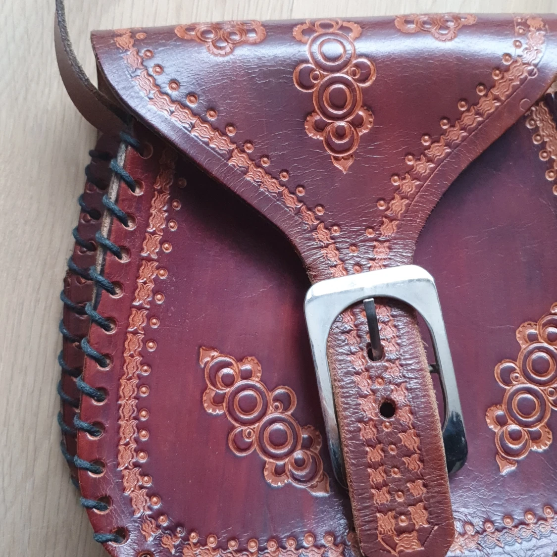 Superfin väska med fina detaljer  - 91