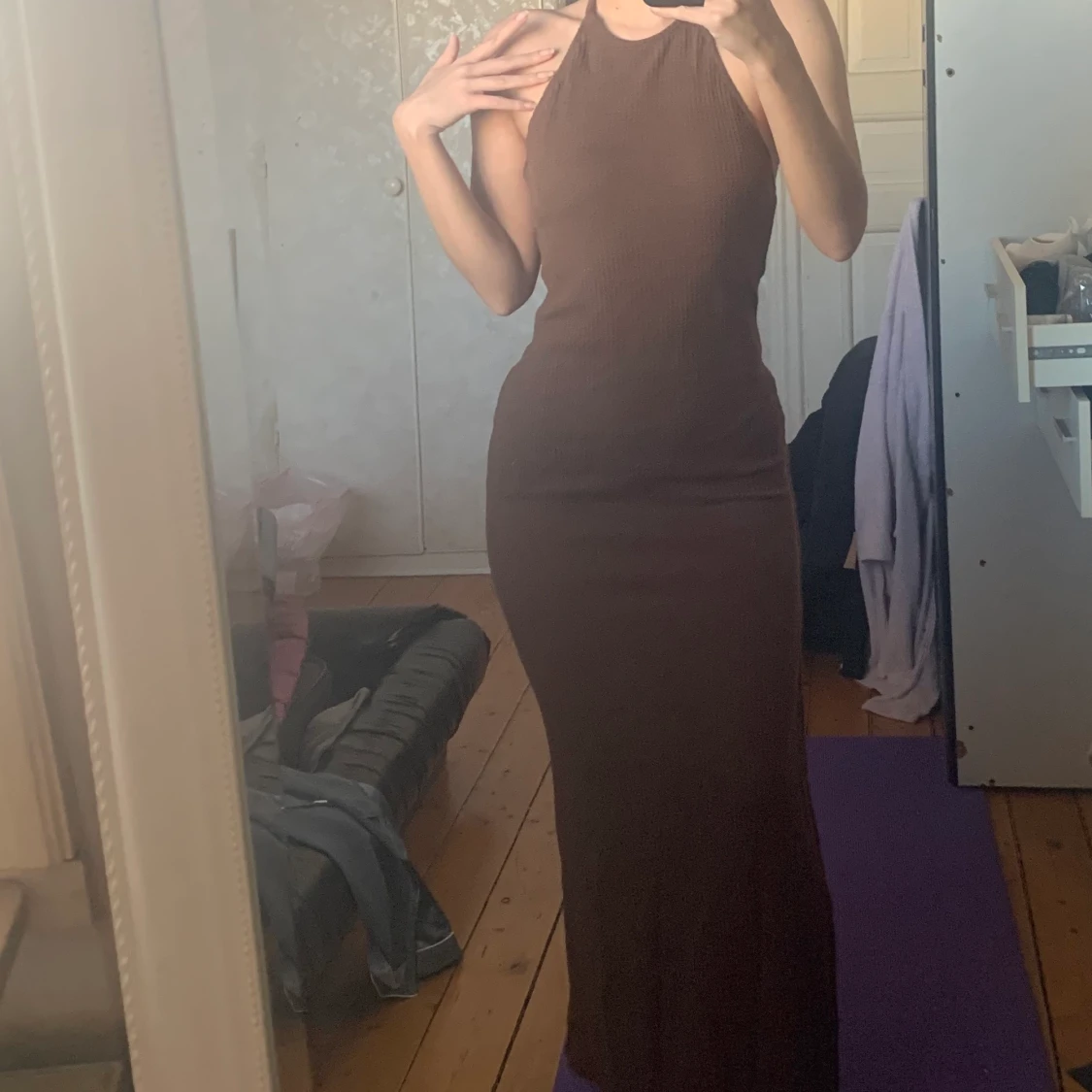 Härlig brun långklänning!