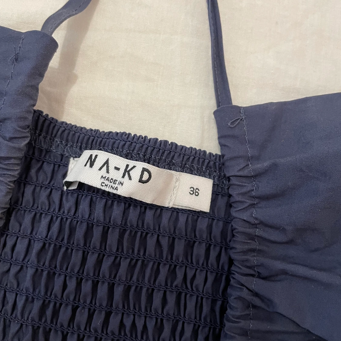 Marinblå trendig topp  - 90