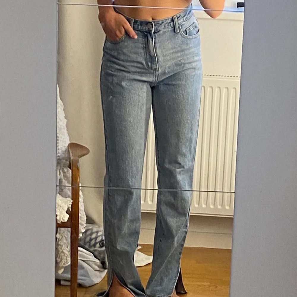 Jättefina Jeans i storlek 36/S, skulle passa en M också! ( Jag är 1,73 ). Jeans & Byxor.