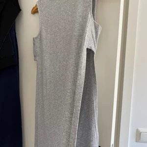 Bikbok stl xs med slits  - Köpt för 229:-