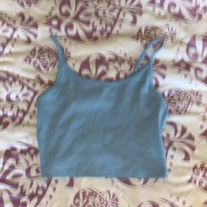 Jag köpte den för 99kr.Använd 1 gång - Blå färg,kort