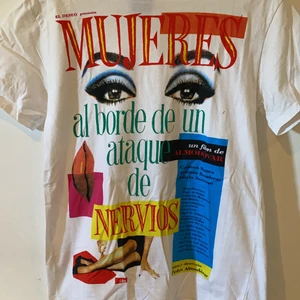 T-shirt med tryck - Cool Zara T-shirt med tryck, storlek 38