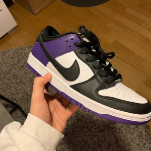 Nike sb dunk low court purple - DS med og box
