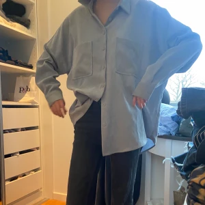 Oversize skjorta  - Köpare står för frakt