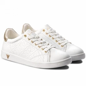 Guess skor - säljer dessa guess skor som är slutsålda. Använd få gånger men är i bra skick . Dem för mer frågor/bilder