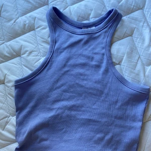 Lika linne - Ett jättegulligt lika linne som tyvärr inte kommit till användning. Köparen står för frakten. Pris kan diskuteras 