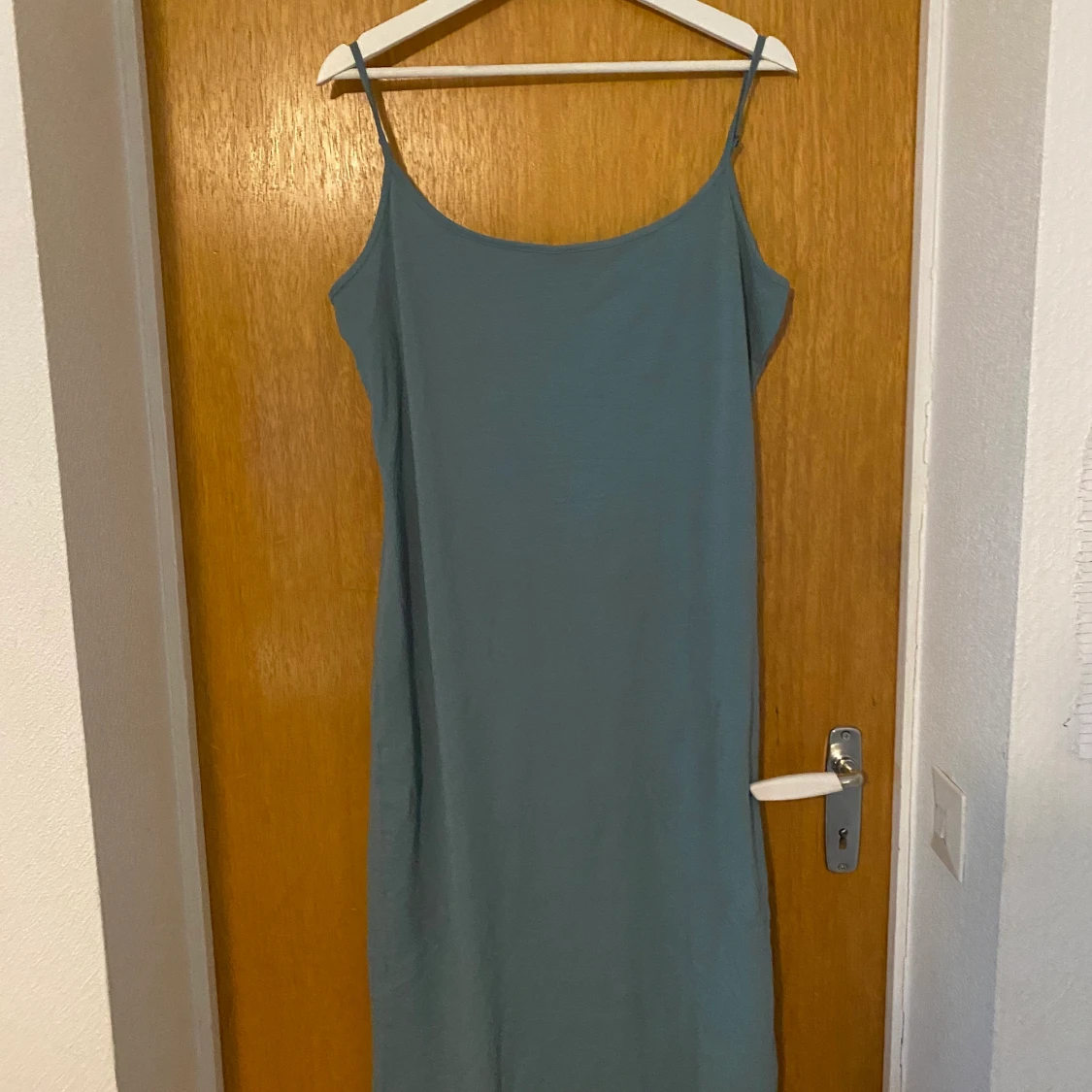 Figurnära klänning, Storlek XL  - 90