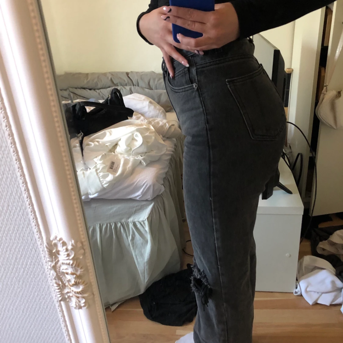 Jeans med hål  - 91