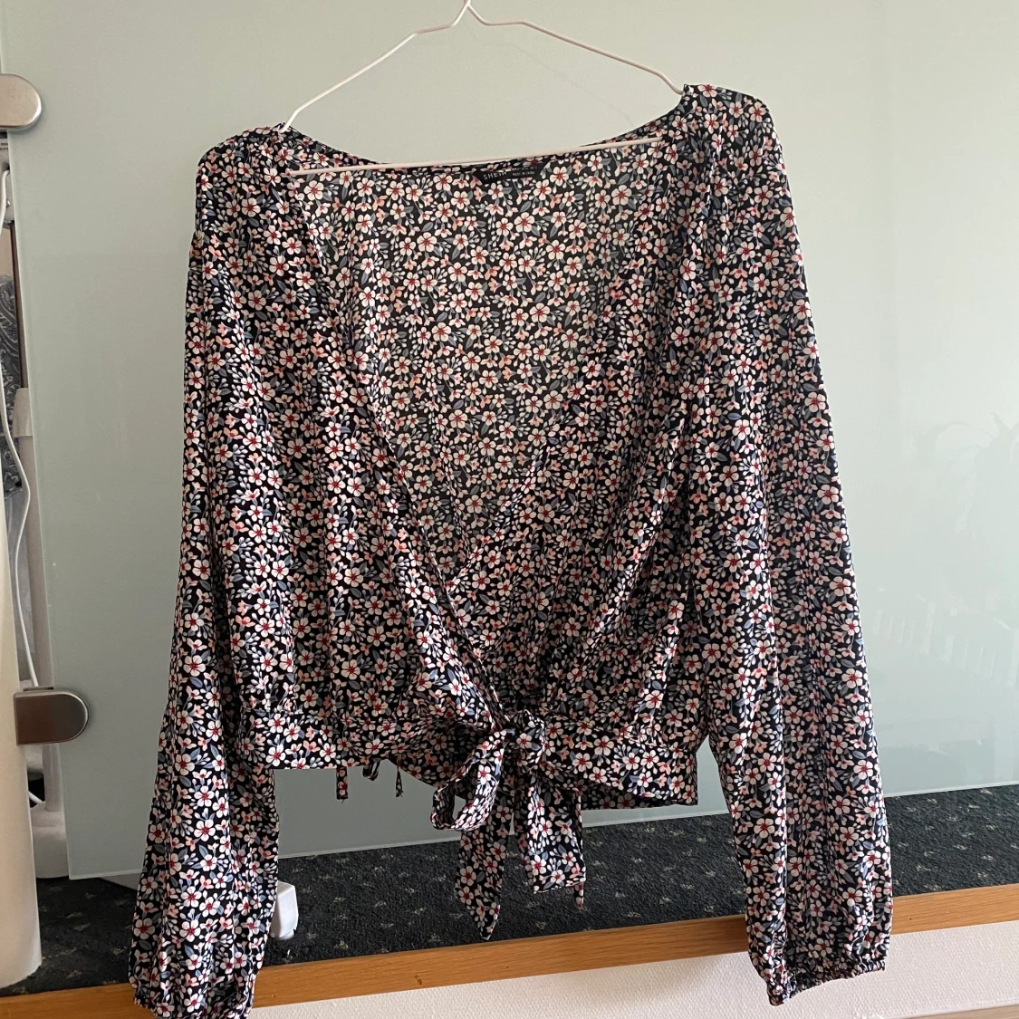 Helt ny blommig blus 