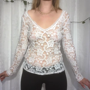 Vit långärmad spets tröja - Super najs