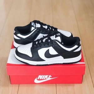 Dunk black white  - Dunk black and white low brand new sizes 42-42,5-43-44,5-46 with receipt and original 📦 box 