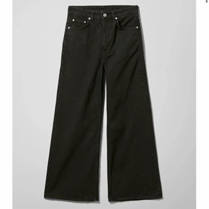 Veer high wide jeans Wewkday - Veer high wide jeans från weekday. Säljer då de inte kommer till användning. 💚💙