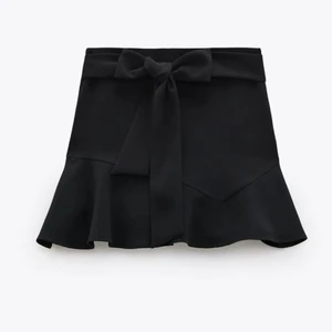 ByxKjol från zara  - Helt ny strl large men passar även medium 