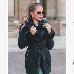 Fake päls kappa  - Perfekt tilll höst och vinter.