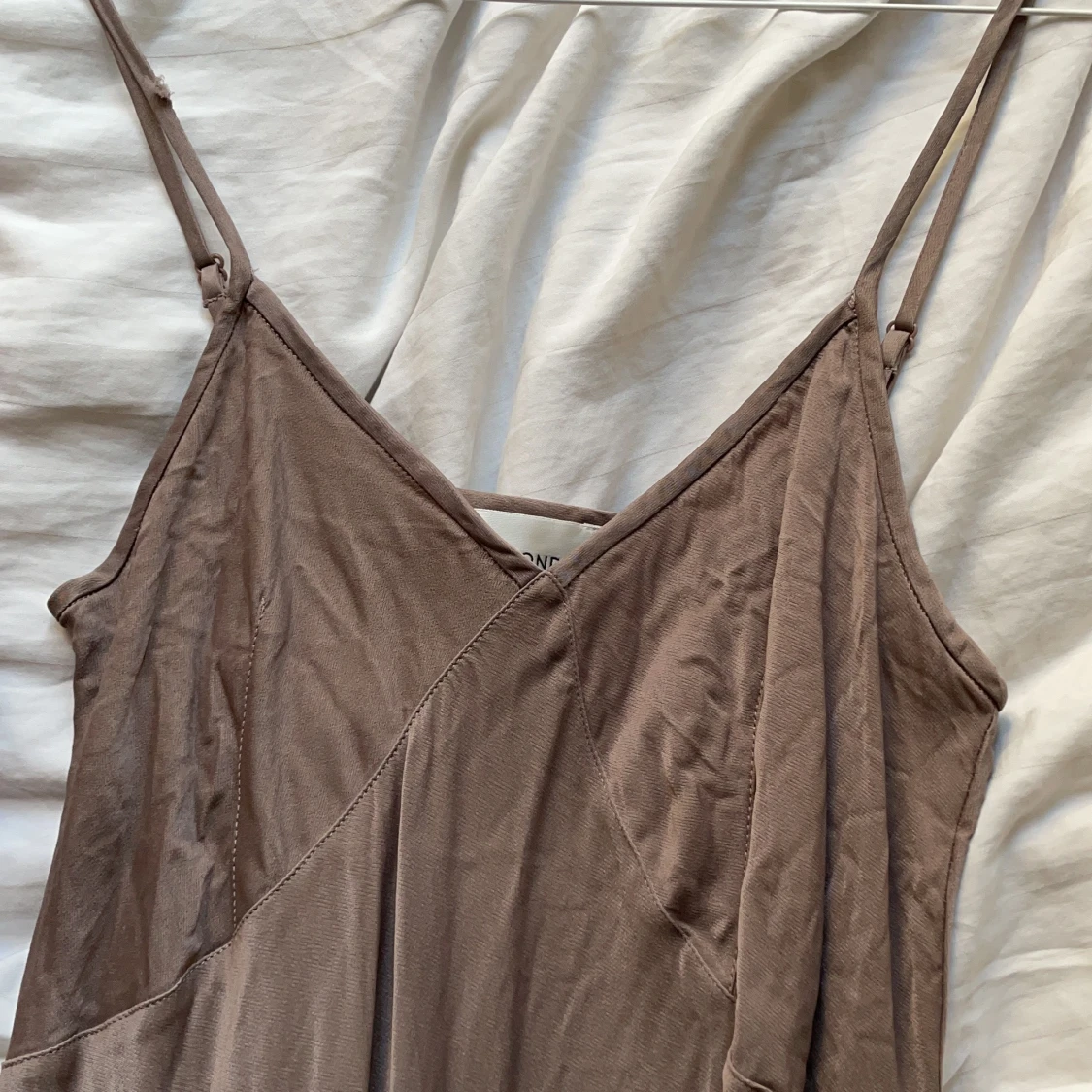 Second female strap dress - 91