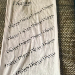 Huvudmässan - Plagget är inte använt fick det i present men gillar inte den…. Men den är säkert skit fint på dig !😌 kan snacka om priset 