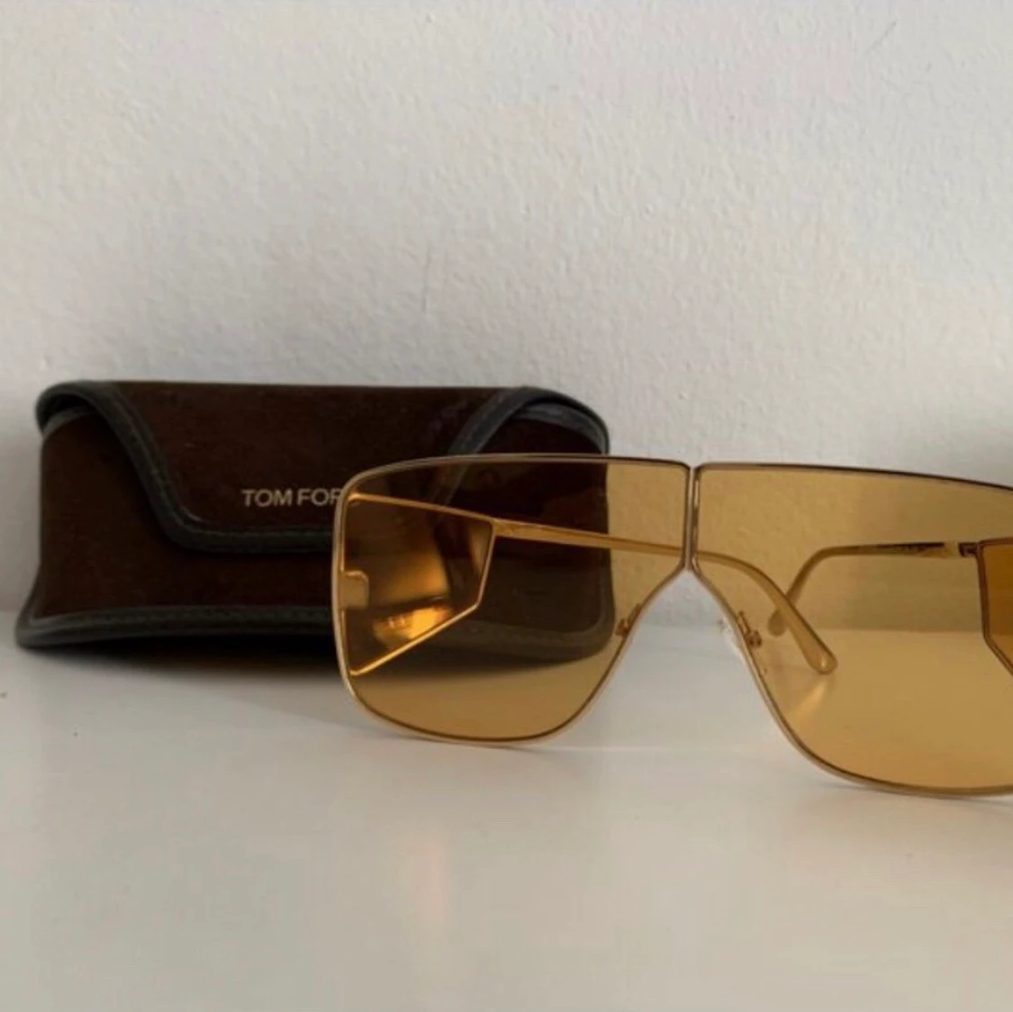 Tom Ford sunglasse  - 90