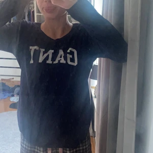 Långärmad gant tröja - Säljer mina SUPER sköna gant tröja då den inte är min stil längre💕