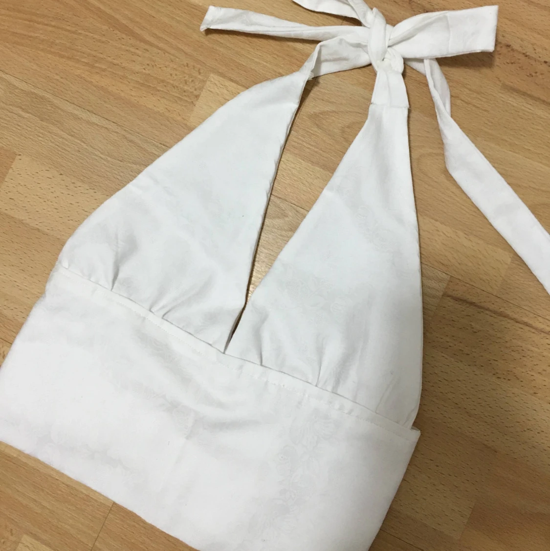 Halter neck top Stl: Xs  - 91